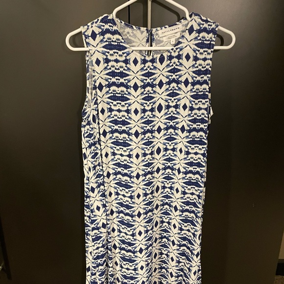 Native Youth shift dress size small Blue and white pattern 100% viscose - Picture 3 of 6